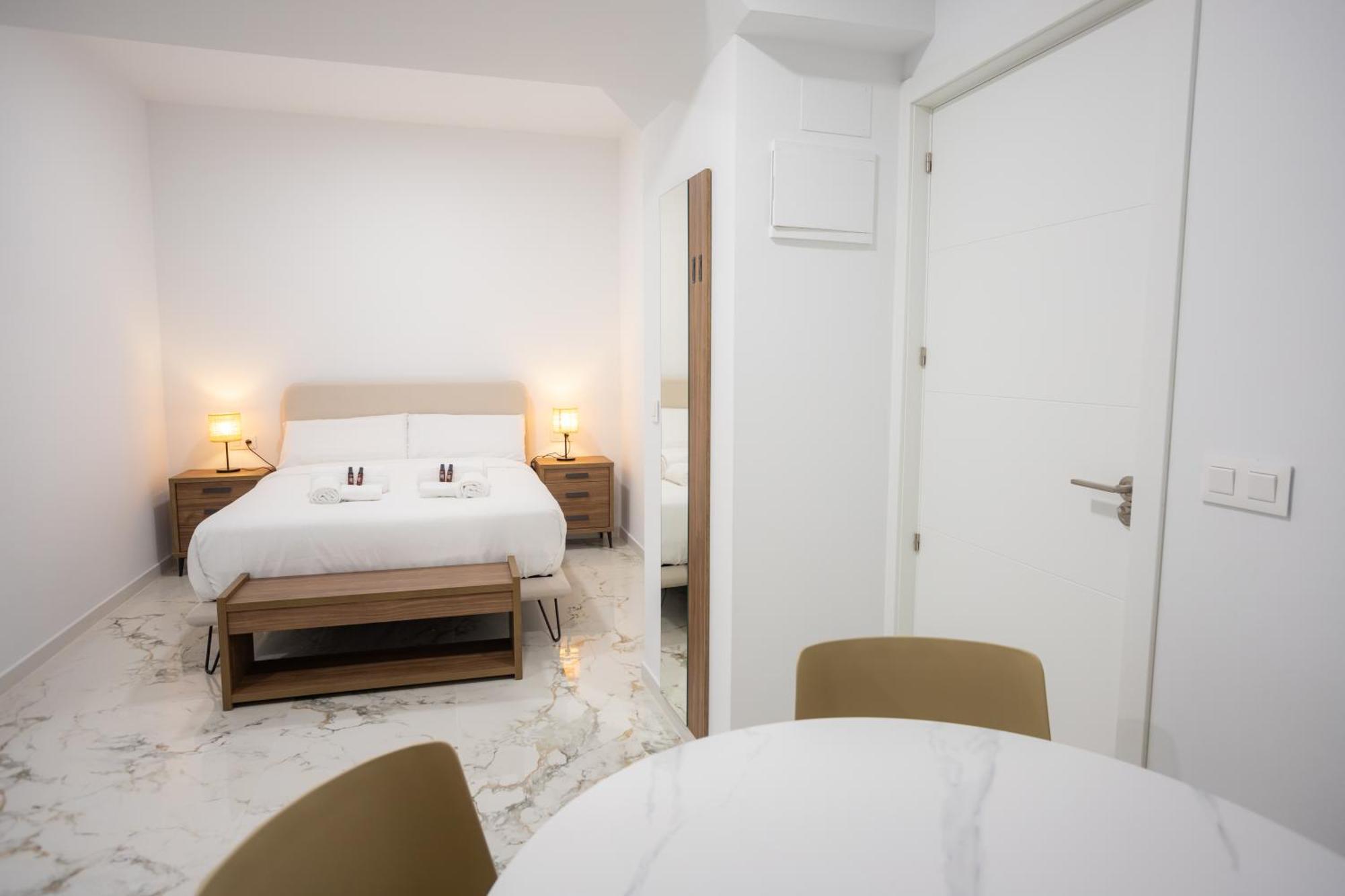 L&G Apartments Bahia Suite Alicante Buitenkant foto