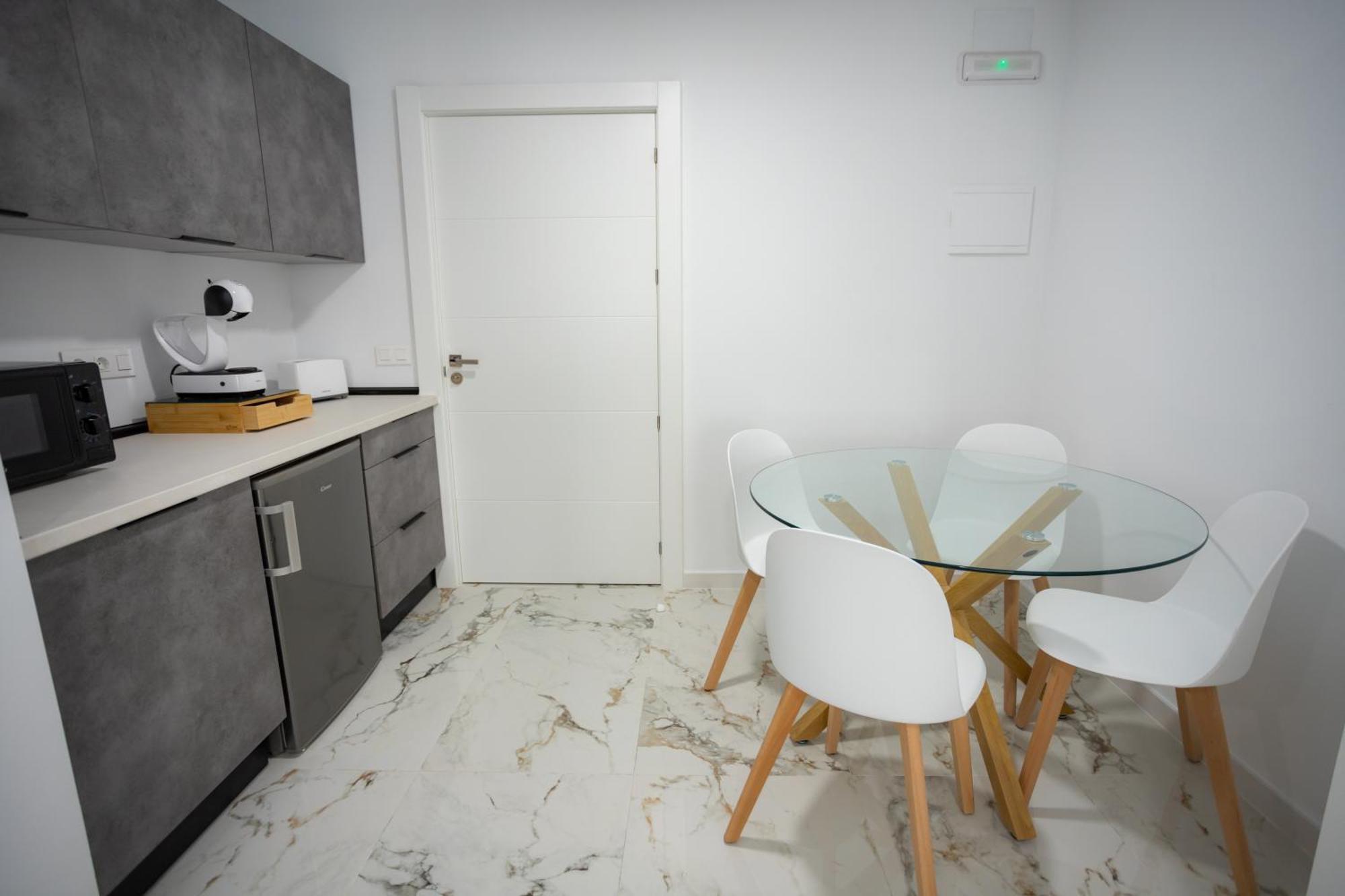 L&G Apartments Bahia Suite Alicante Buitenkant foto