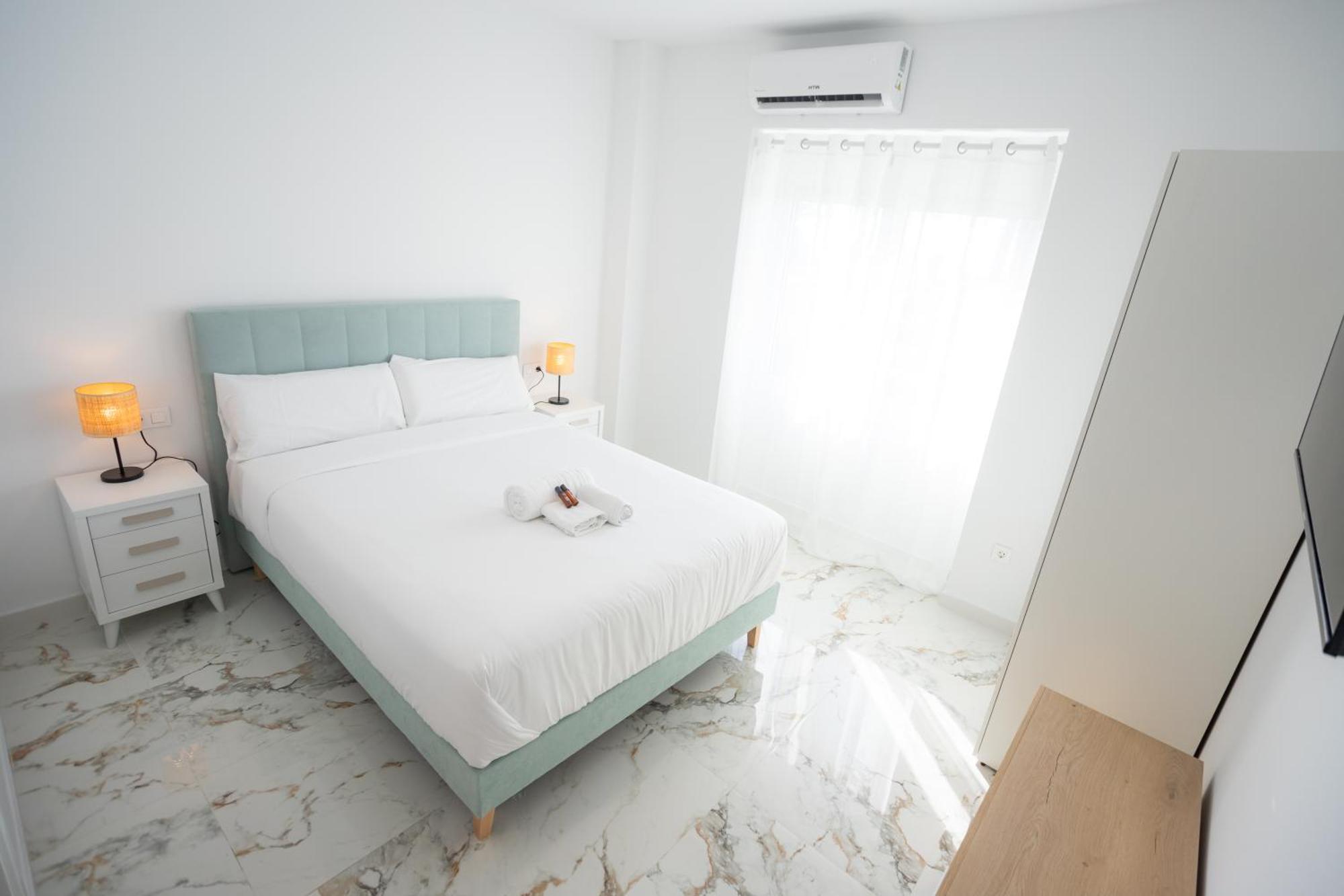 L&G Apartments Bahia Suite Alicante Buitenkant foto