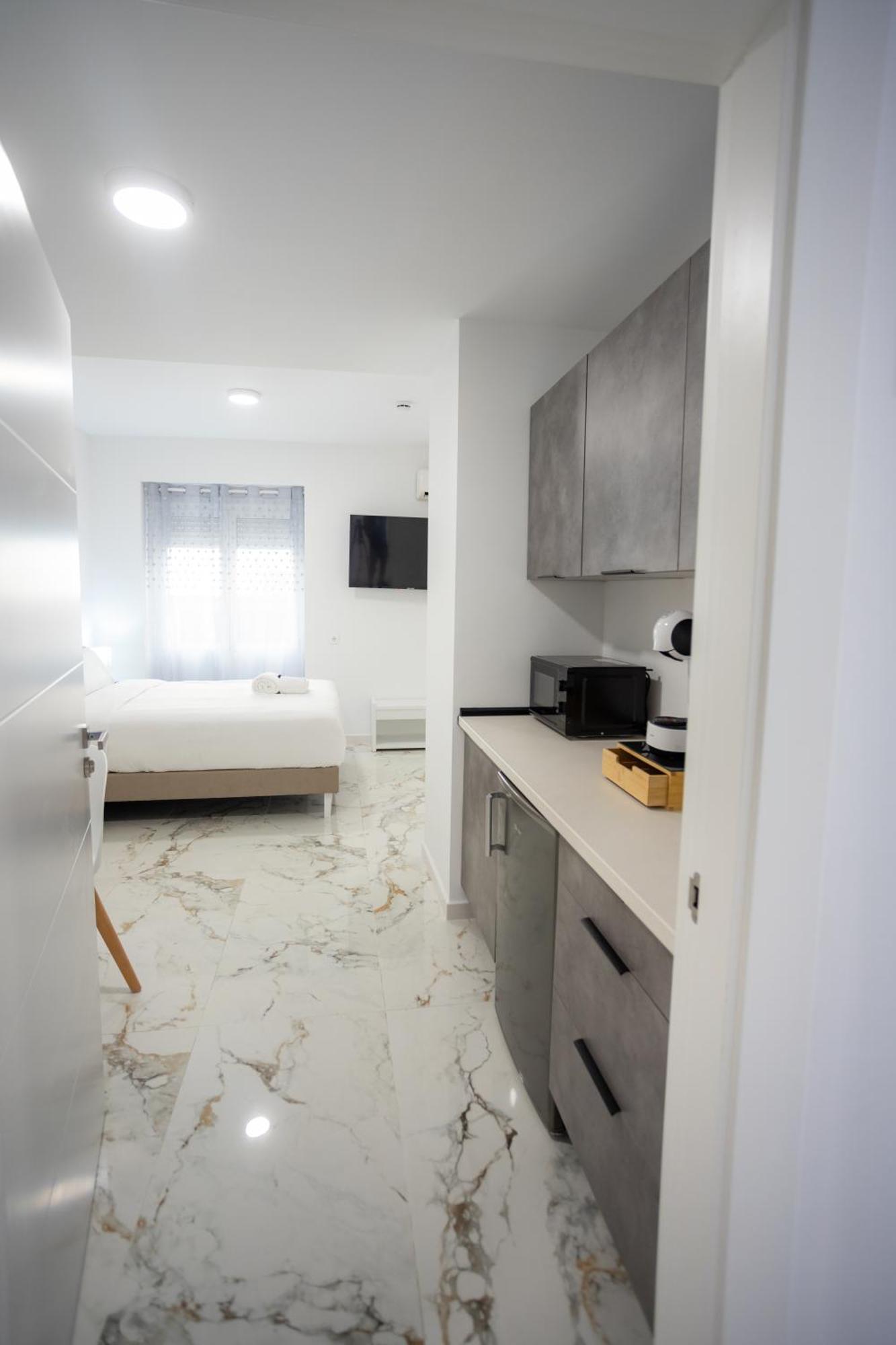 L&G Apartments Bahia Suite Alicante Buitenkant foto
