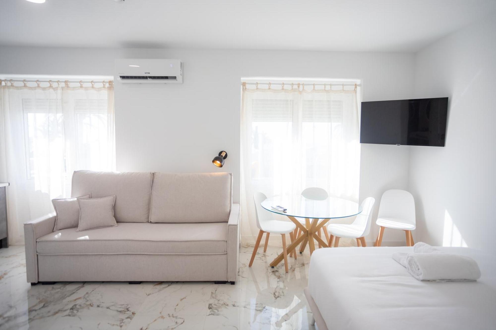 L&G Apartments Bahia Suite Alicante Buitenkant foto