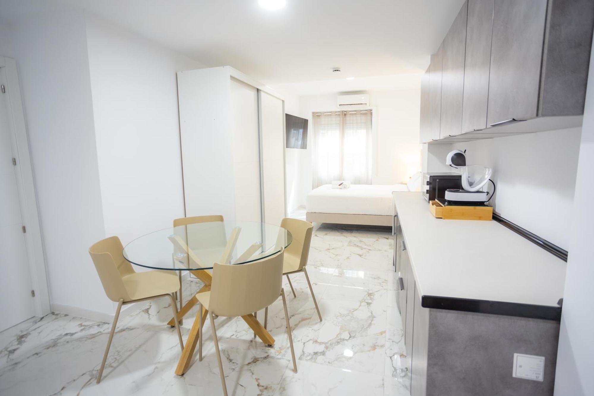 L&G Apartments Bahia Suite Alicante Buitenkant foto